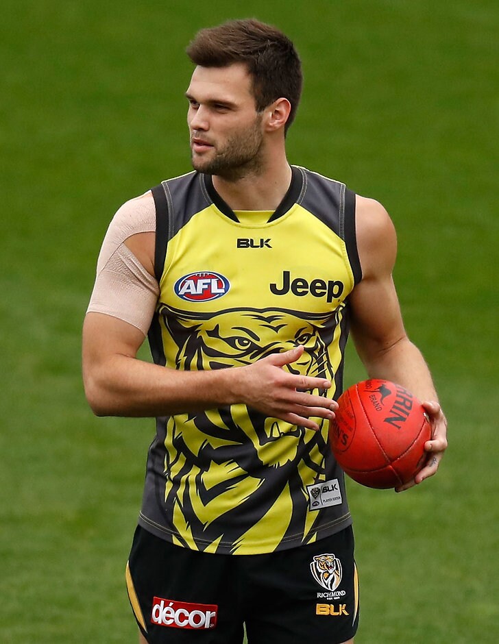 AFL 2016 Training - Richmond 260516 MELBOURNE, AUSTRALIA - MAY 26: Ben Lennon of the Tigers in action during the Richmond Tigers training session at Punt Road Oval in Melbourne, Australia on May 26, 2016. (Photo by Michael Willson/AFL Media)